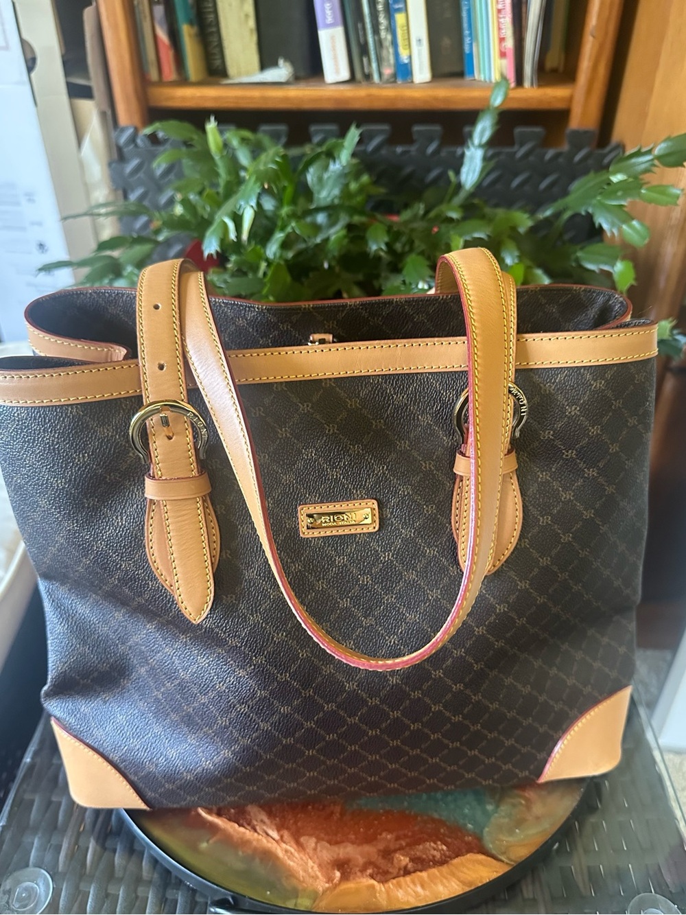 Rioni Moda Italia Brown Patterned Tote Bag with Tan Trim